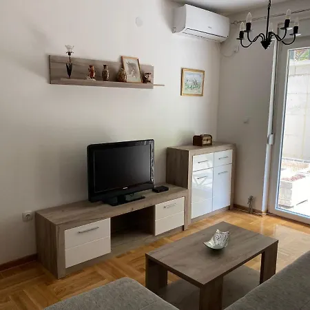 Centar & Free Parking Apartment